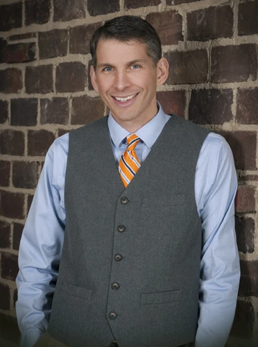 Chiropractor De Pere WI Nathan Delorey Chiropractor De Pere WI Nathan Delorey