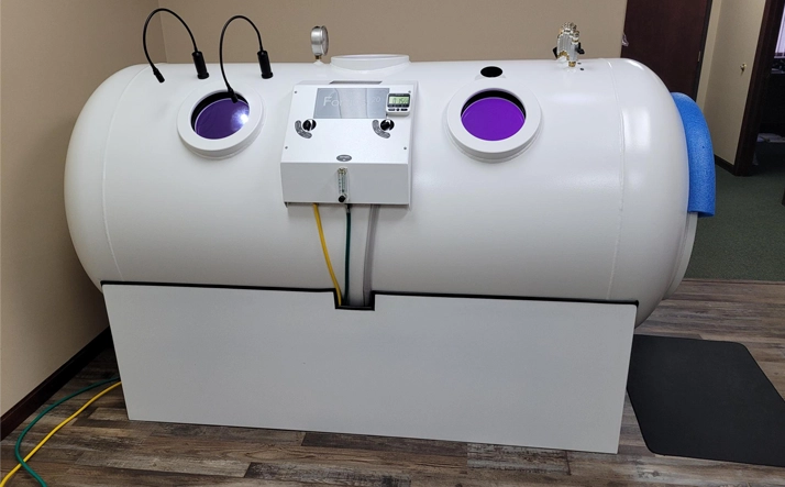 Chiropractic De Pere WI Hyperbaric Outside Oxygen Therapy Machine Whole Chamber